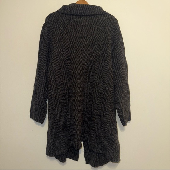 Max Studio Gray Cardigan Asymmetrical Button Pockets Womens Size 2X Herringbone - Picture 4 of 7